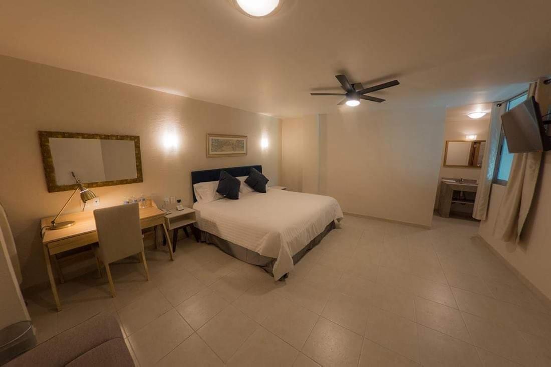 Hotel Siena Pénjamo Kültér fotó