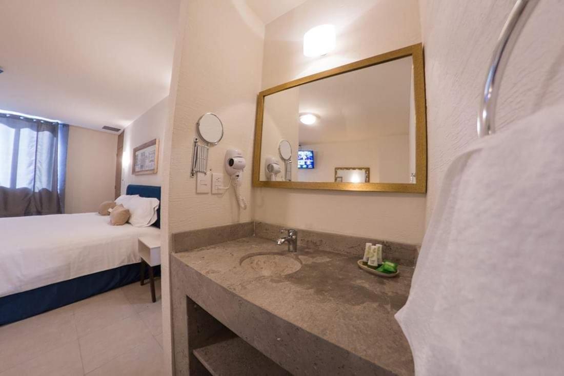 Hotel Siena Pénjamo Kültér fotó