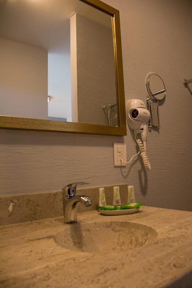 Hotel Siena Pénjamo Kültér fotó